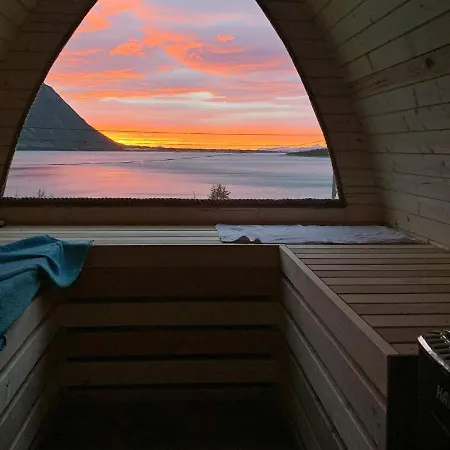 Apartment Two-bedroom In Laupstad 4 *